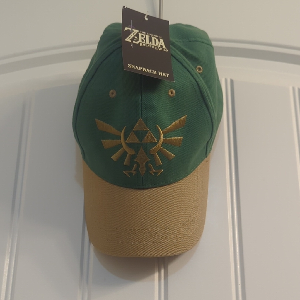 Zelda The Legend of Breath of The Wild Snapback NWT